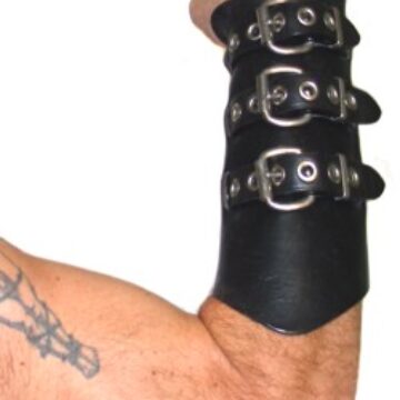 Plain Gauntlet - Buckle up