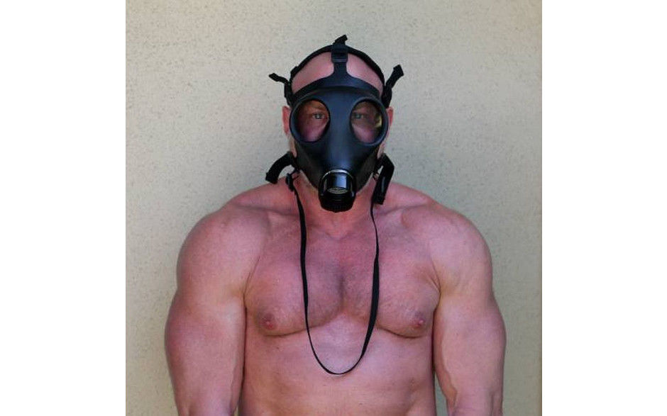 Adjustable Rubber Gas Mask - Image 2